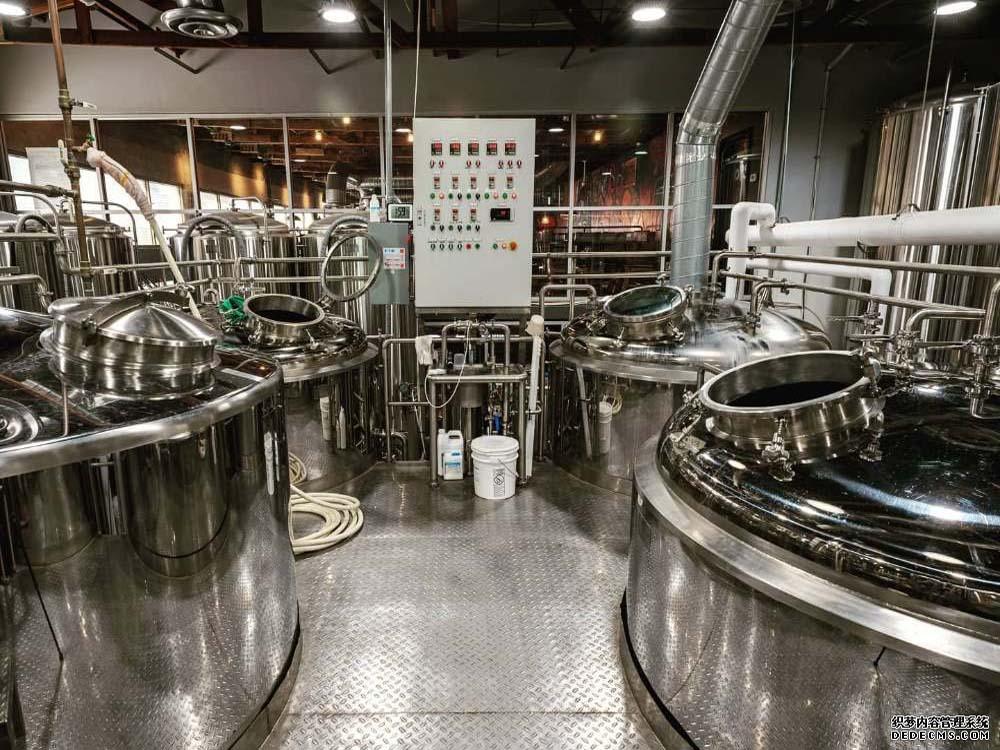 <b>State 48 Brewery LAGER HOUSE in Arizona USA - 20BBL Craft Brewery Equipment by TIANTAI</b>